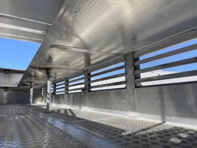 Duchas integrqadas en perfiles